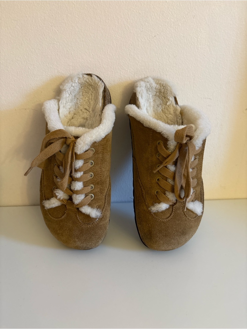 RARE Birkenstock Boston Sherrill Brown suede lace-up mules with white faux fur t
